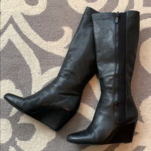 Via Spiga black leather wedge boots